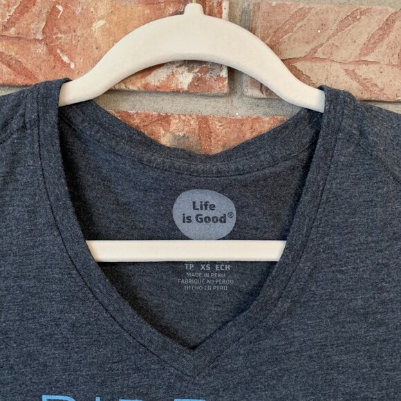 Life is Good Women's Vee X-Small Gray Bicycle Graphic V-Neck T-Shirt EUC - Picture 3 of 10